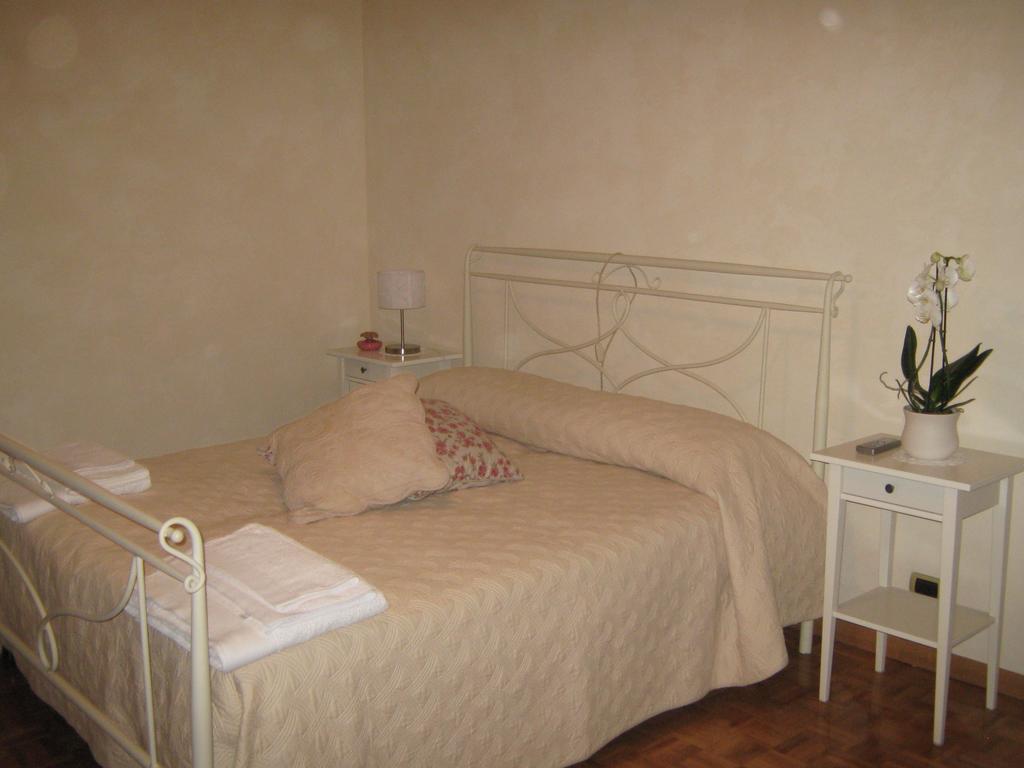 B&B Ristorante Del Monte Colleretto Giacosa ห้อง รูปภาพ